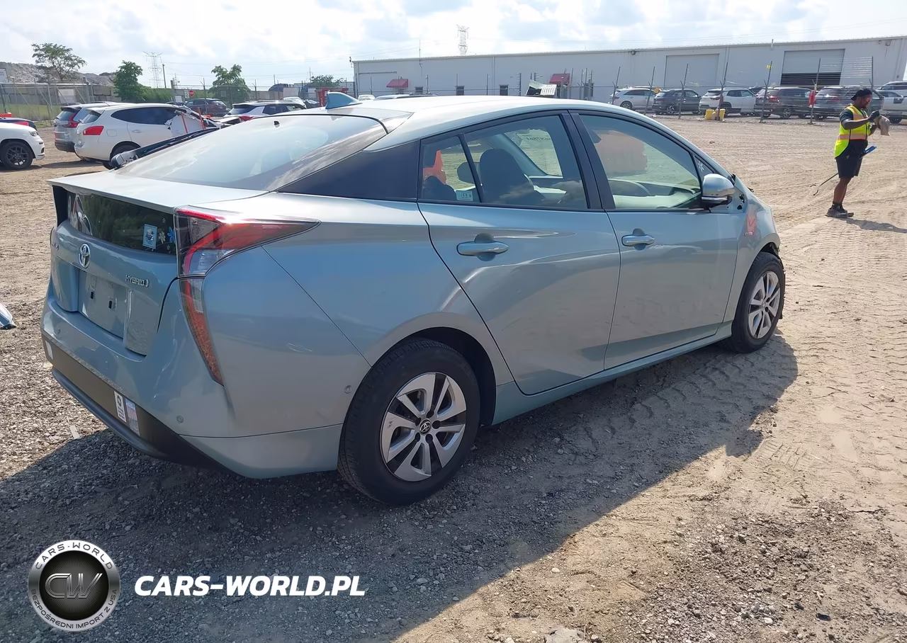 2017 Toyota Prius Two VIN:JTDKBRFU1H3576790 - 4