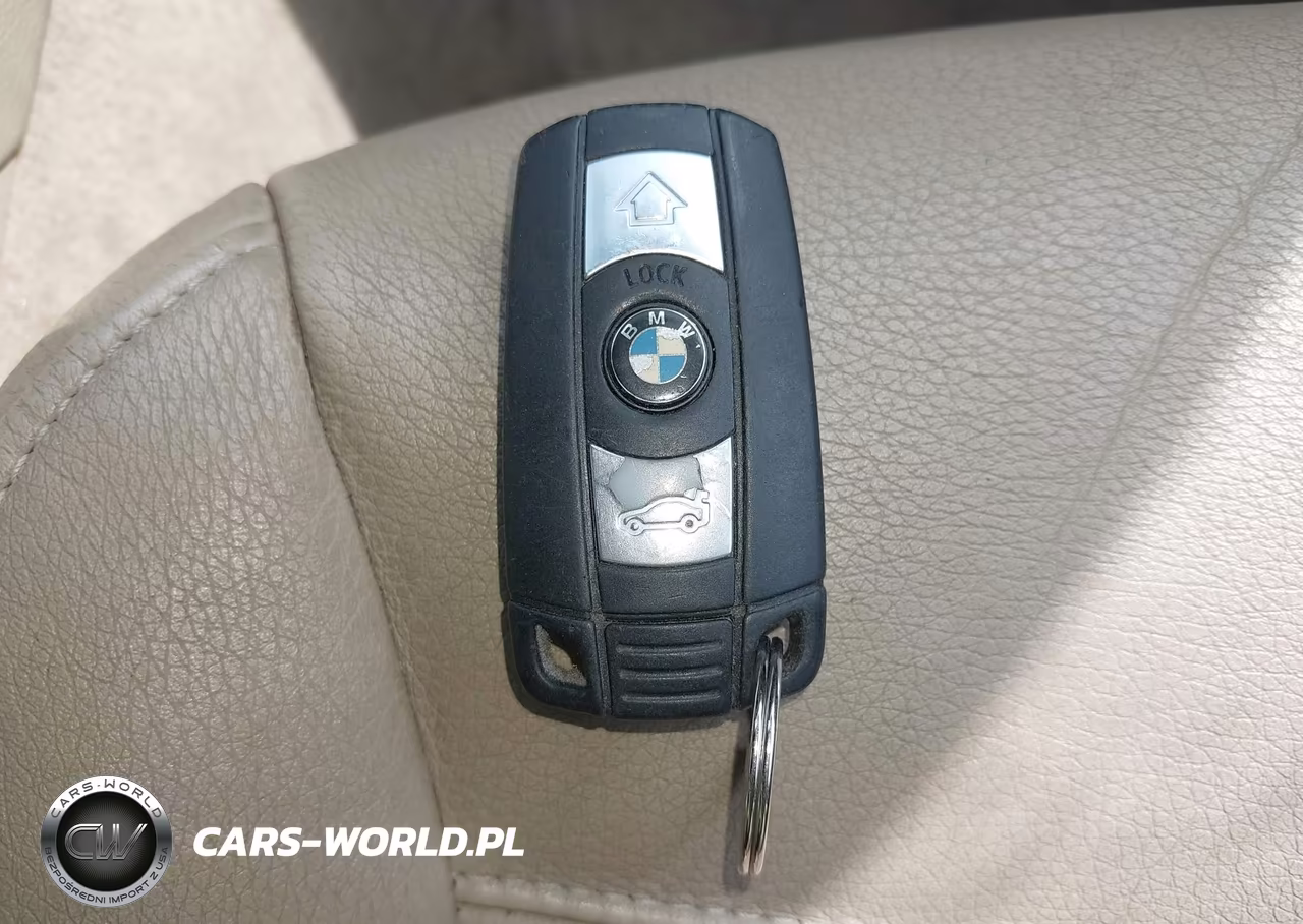 2009 BMW 328I xDrive VIN:WBAUU33599A540496 - 11