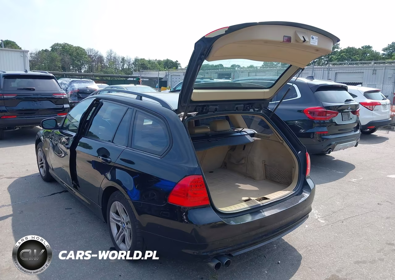 2009 BMW 328I xDrive VIN:WBAUU33599A540496 - 3