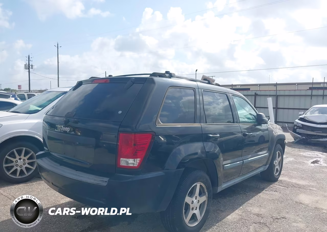 2007 Jeep Grand Cherokee Laredo VIN:1J8GS48K17C643559 - 4