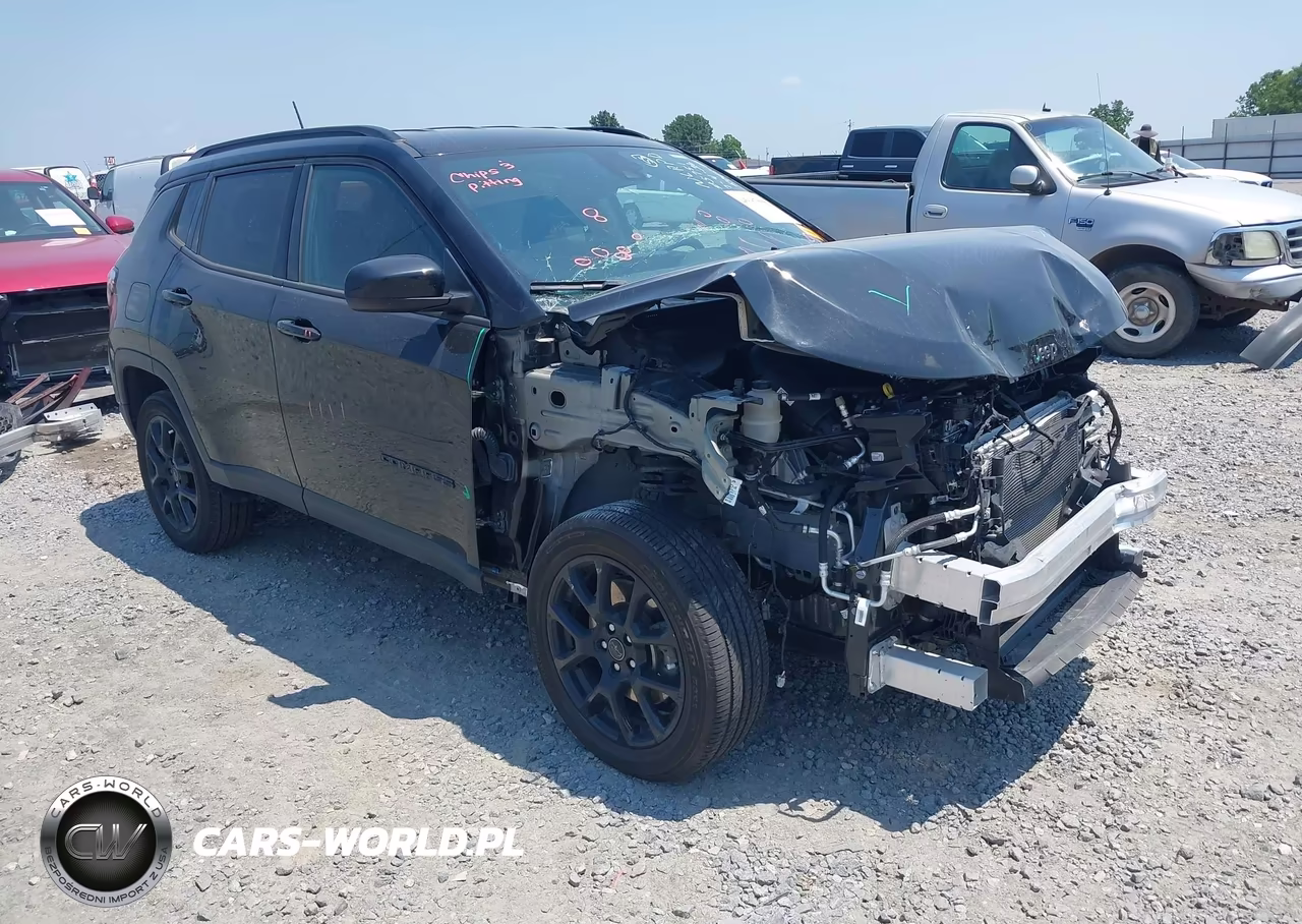 2025 Jeep Compass Latitude 4X4 – zdjęcie 1 z 16