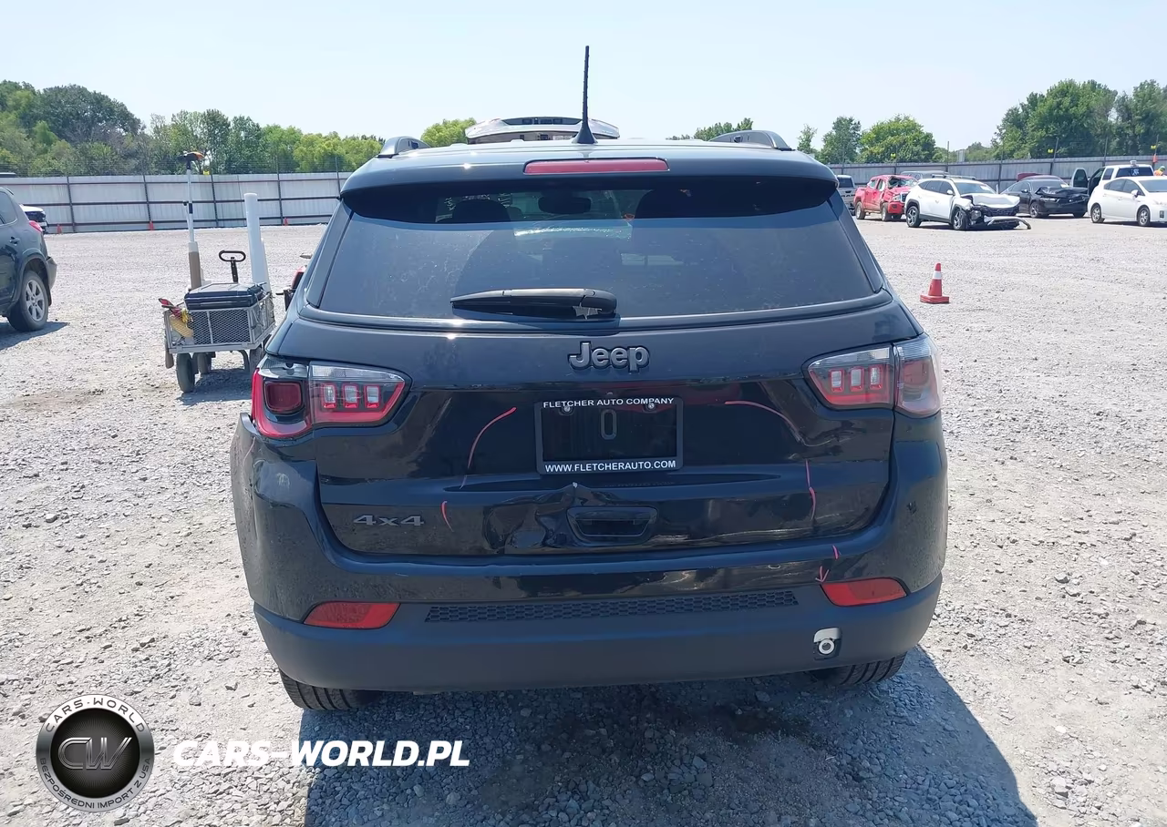 2025 Jeep Compass Latitude 4X4 VIN:3C4NJDBN7ST516557 - 16
