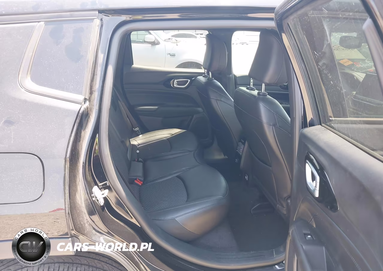 2025 Jeep Compass Latitude 4X4 VIN:3C4NJDBN7ST516557 - 8