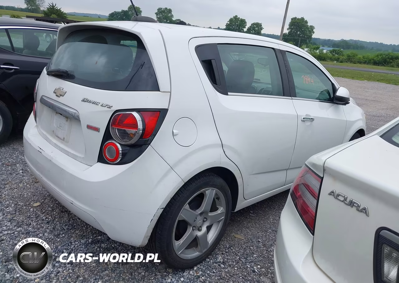2016 Chevrolet Sonic Ltz Auto VIN:1G1JE6SB2G4144717 - 4