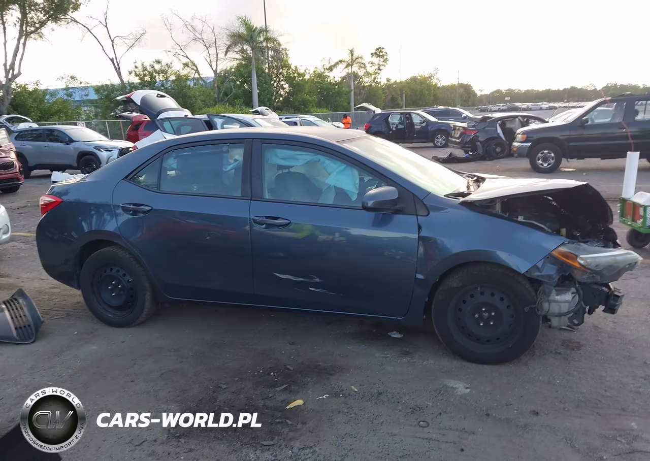 2017 Toyota Corolla Le VIN:2T1BURHE6HC773400 - 14