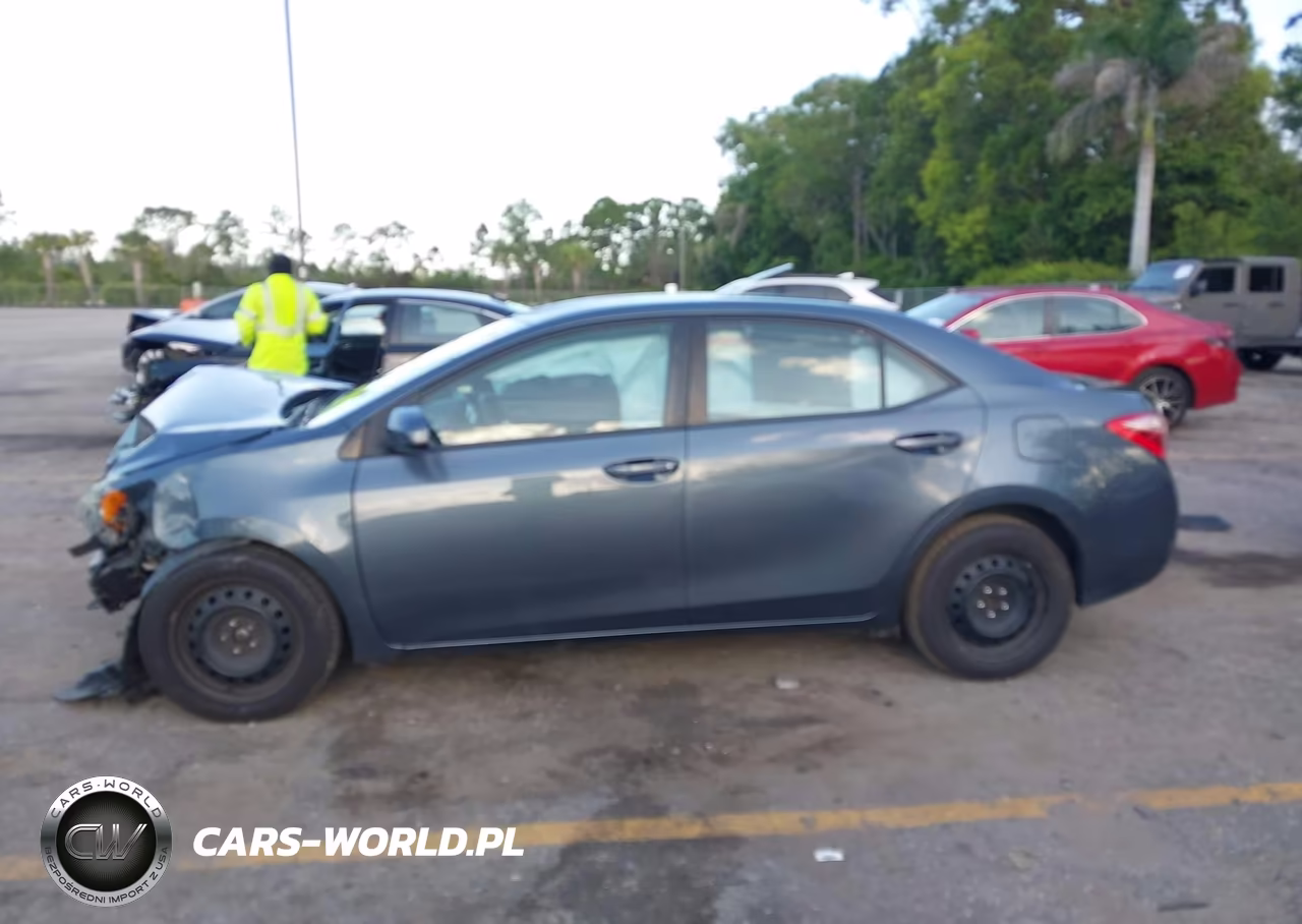 2017 Toyota Corolla Le VIN:2T1BURHE6HC773400 - 15