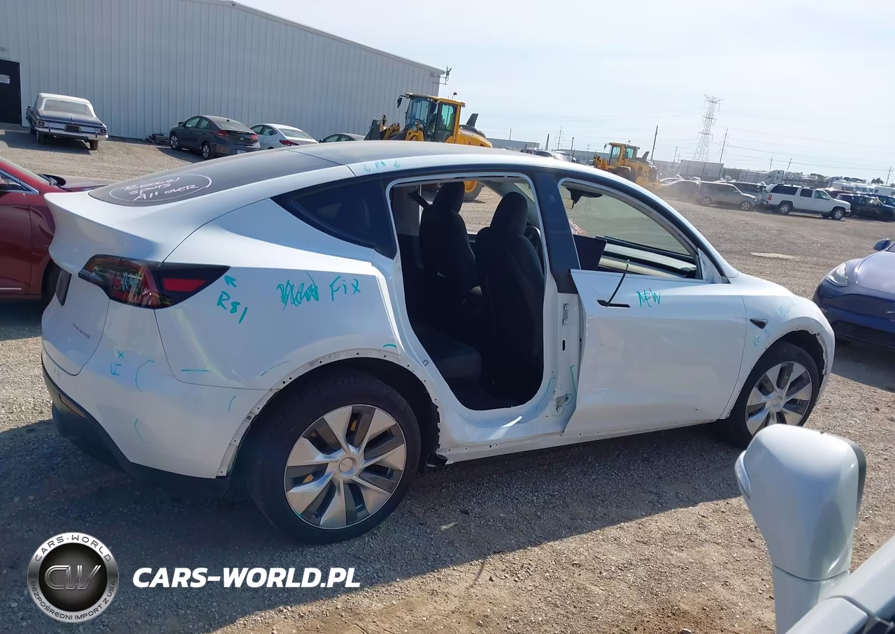 2023 Tesla Model Y Awd-Long Range Dual Motor All-Wheel Drive VIN:7SAYGDEE5PF834693 - 14