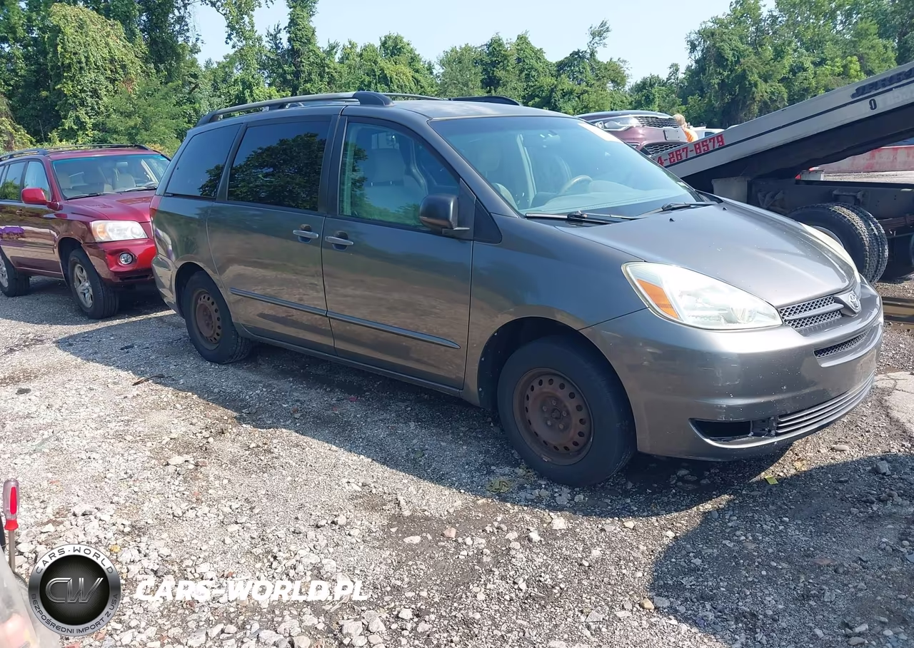 2004 Toyota Sienna Le