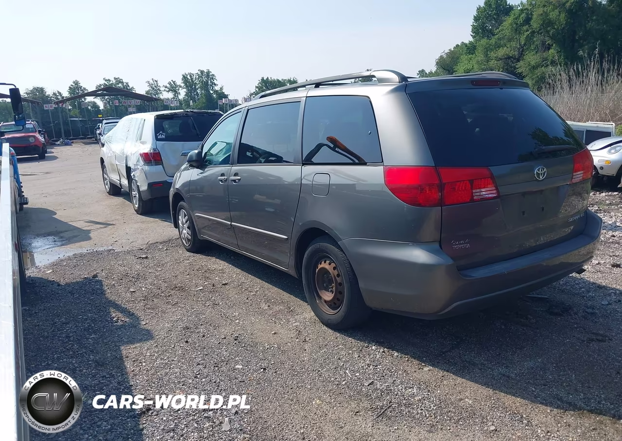 2004 Toyota Sienna Le VIN:5TDZA23C44S092111 - 3
