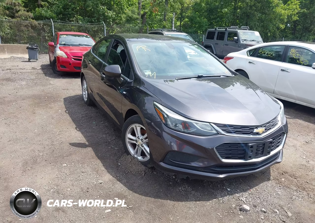 2017 Chevrolet Cruze Lt Auto – zdjęcie 1 z 16