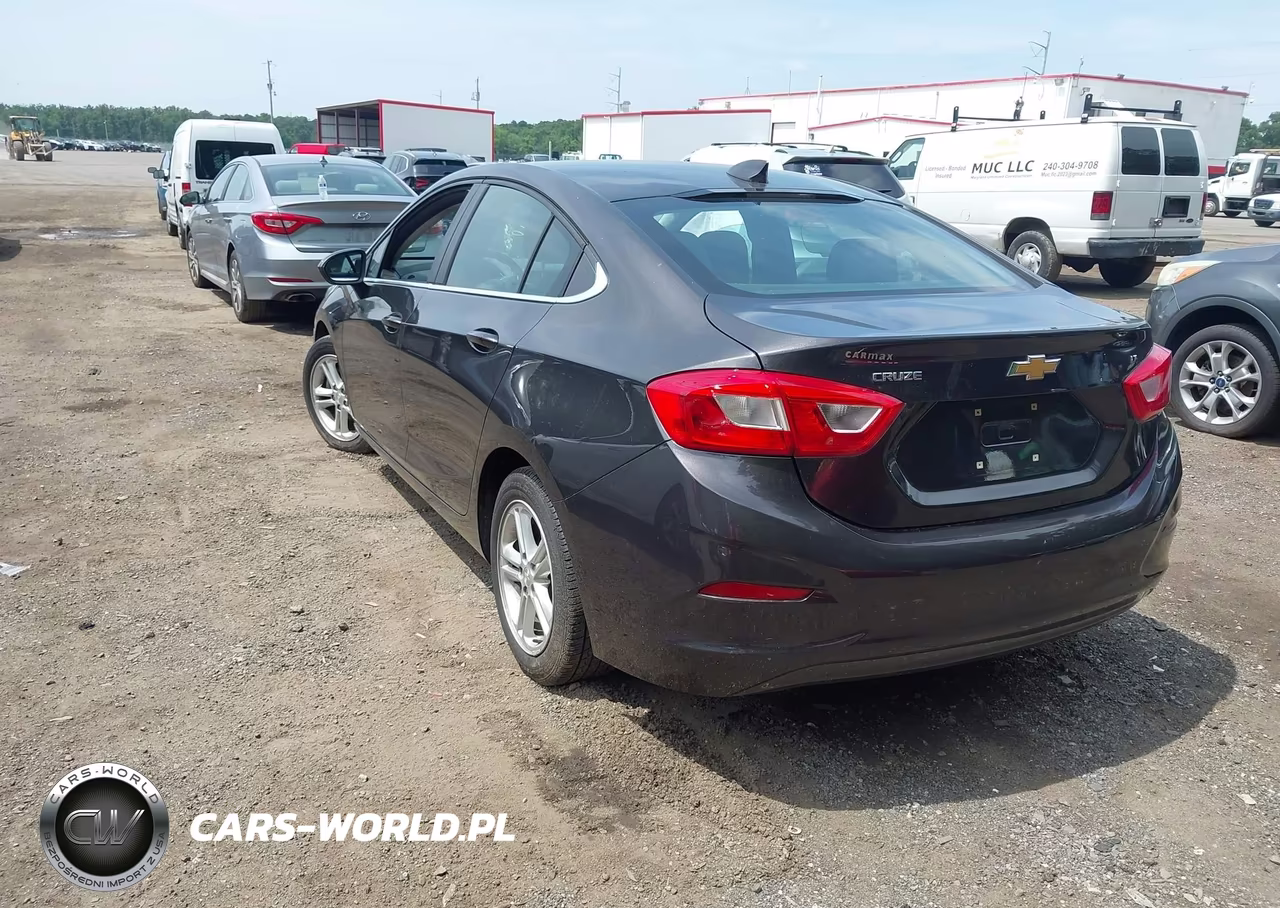 2017 Chevrolet Cruze Lt Auto VIN:1G1BE5SM6H7138404 - 3