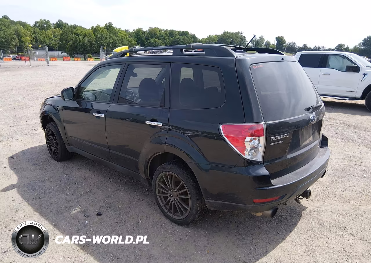 2013 Subaru Forester 2.5X Premium VIN:JF2SHACC5DH438177 - 3