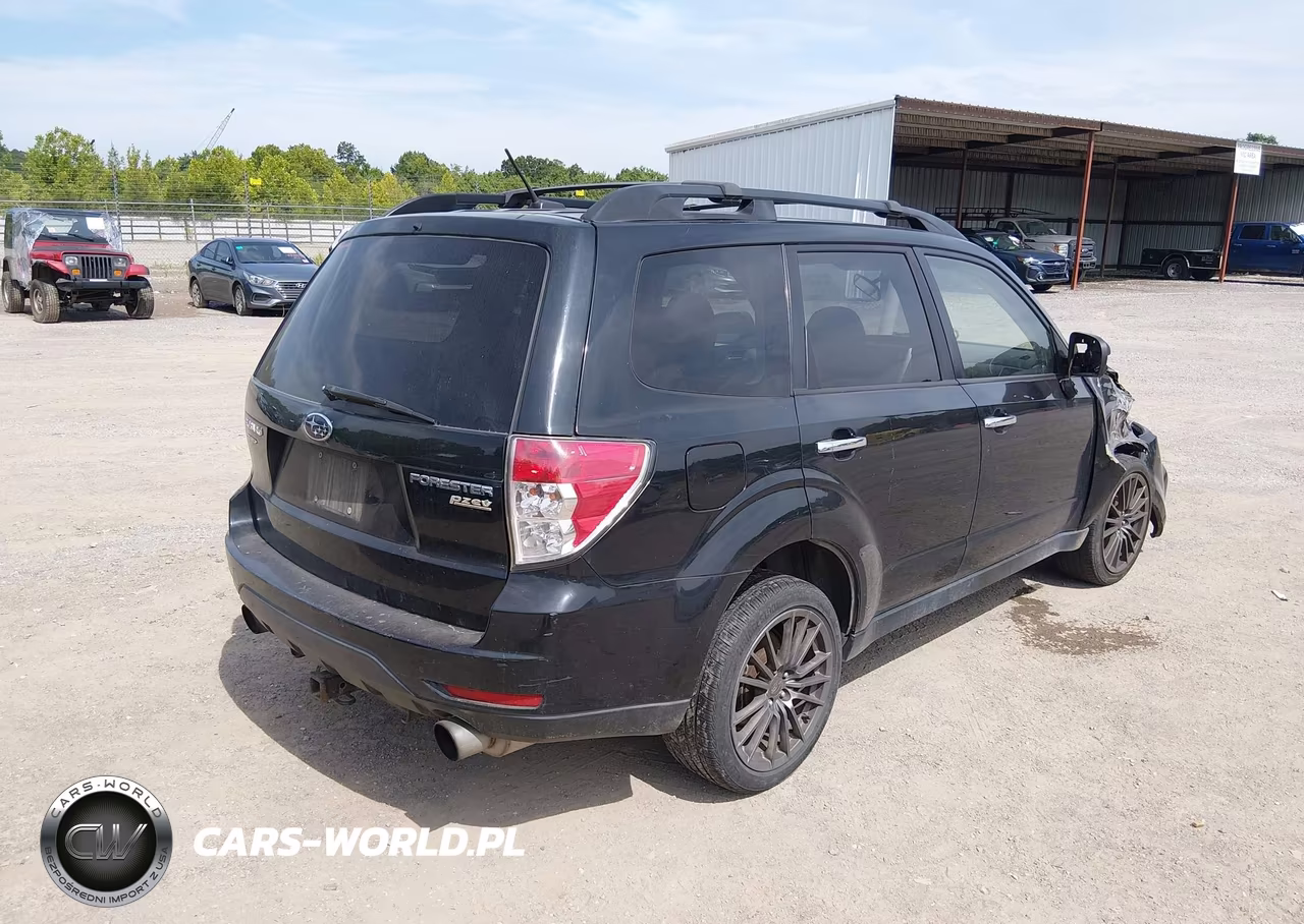 2013 Subaru Forester 2.5X Premium VIN:JF2SHACC5DH438177 - 4