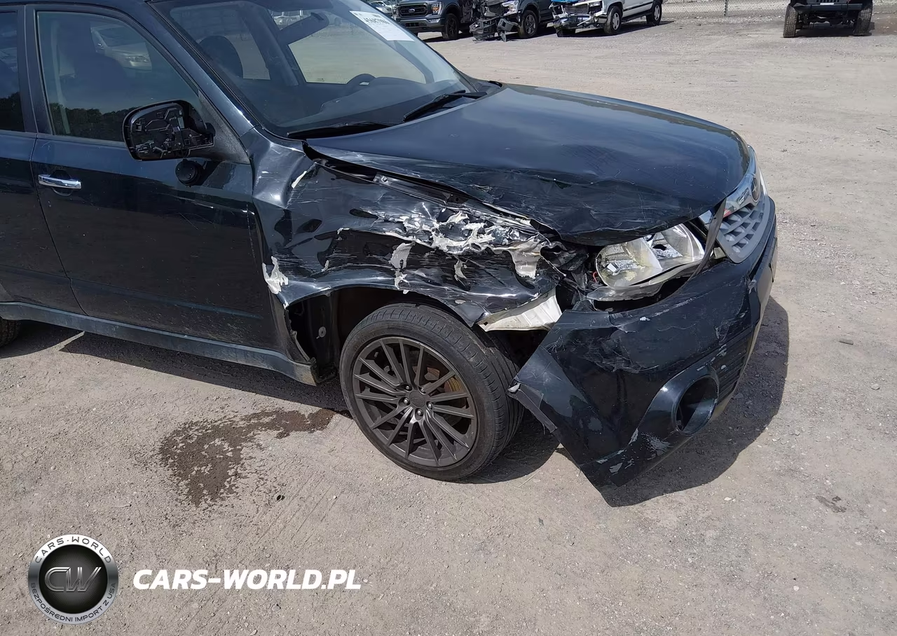 2013 Subaru Forester 2.5X Premium VIN:JF2SHACC5DH438177 - 6