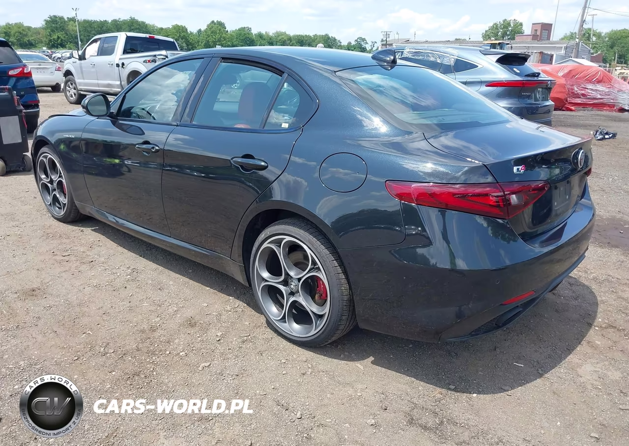 2023 Alfa Romeo Giulia Veloce Awd VIN:ZARFANBN5P7674360 - 3