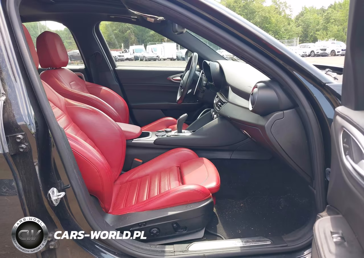 2023 Alfa Romeo Giulia Veloce Awd VIN:ZARFANBN5P7674360 - 5