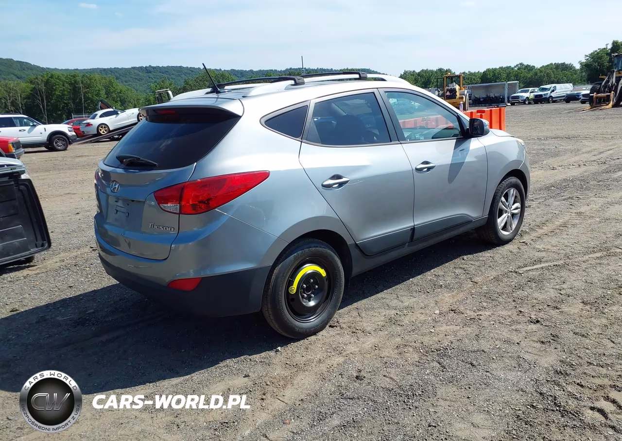 2013 Hyundai Tucson Gls VIN:KM8JU3AC2DU698852 - 4