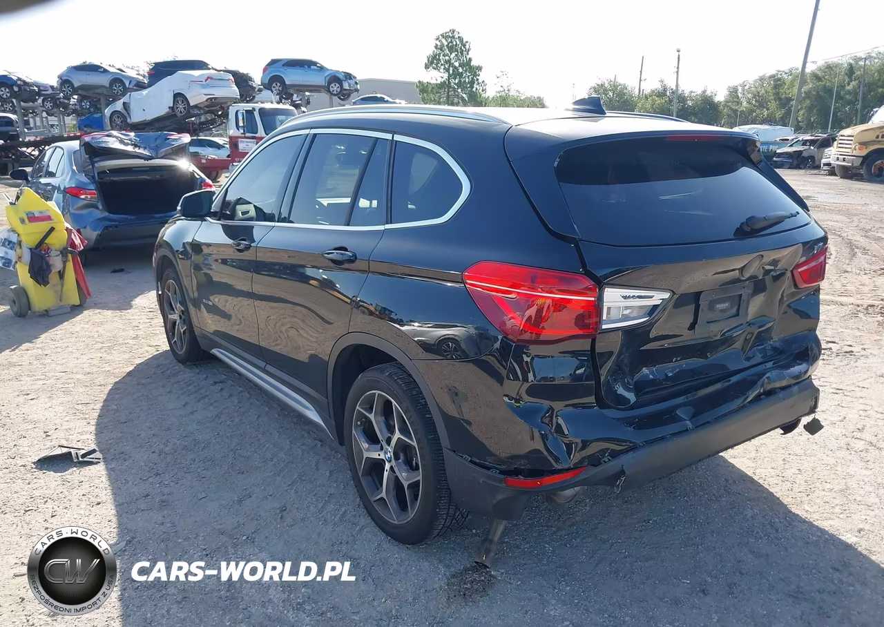 2018 BMW X1 xDrive28I VIN:WBXHT3C37J5L24782 - 3