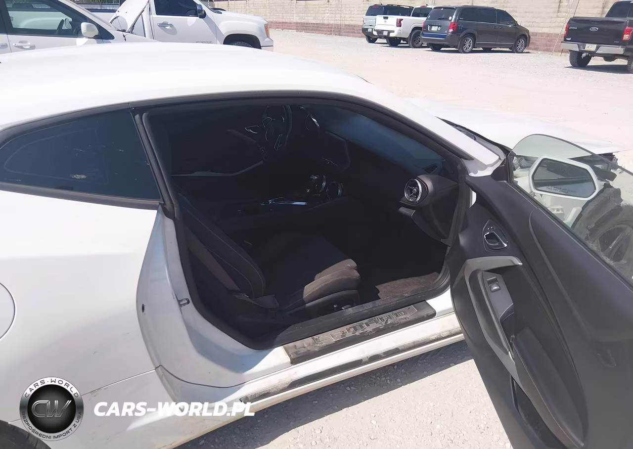 2017 Chevrolet Camaro 1Lt VIN:1G1FB1RS2H0154924 - 5