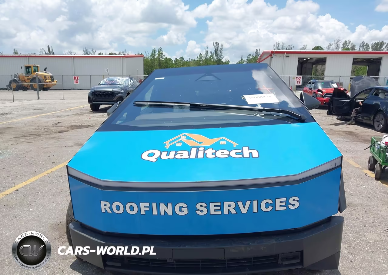 2025 Tesla Cybertruck All-Wheel Drive VIN:7G2CEHED2SA071112 - 10