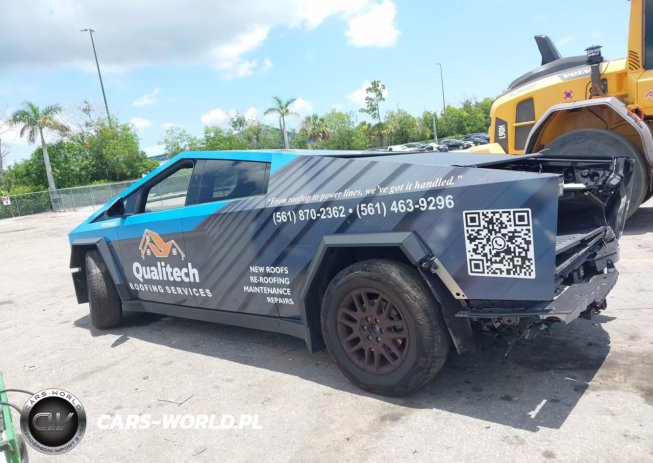 2025 Tesla Cybertruck All-Wheel Drive VIN:7G2CEHED2SA071112 - 3
