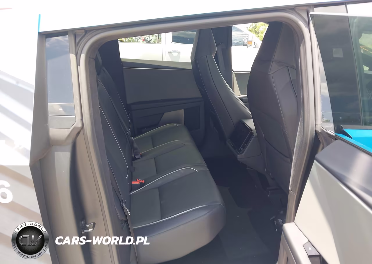 2025 Tesla Cybertruck All-Wheel Drive VIN:7G2CEHED2SA071112 - 8