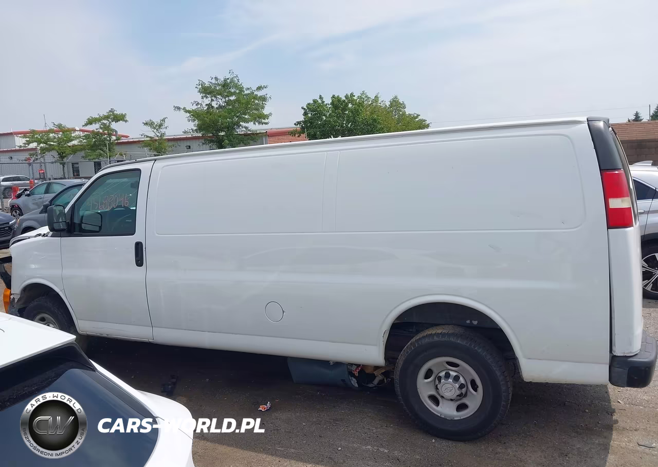 2015 Chevrolet Express 2500 Work Van VIN:1GCWGGCG3F1125259 - 14