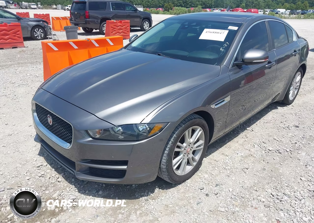 2017 Jaguar Xe 25T Premium VIN:SAJAD4BG1HA947520 - 6