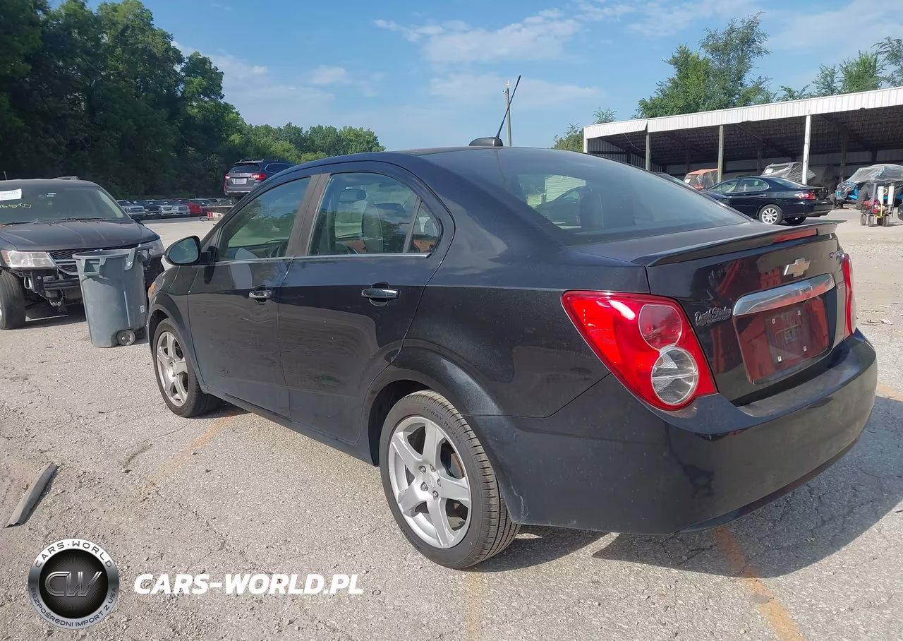 2015 Chevrolet Sonic Ltz Auto VIN:1G1JE5SB7F4143877 - 3