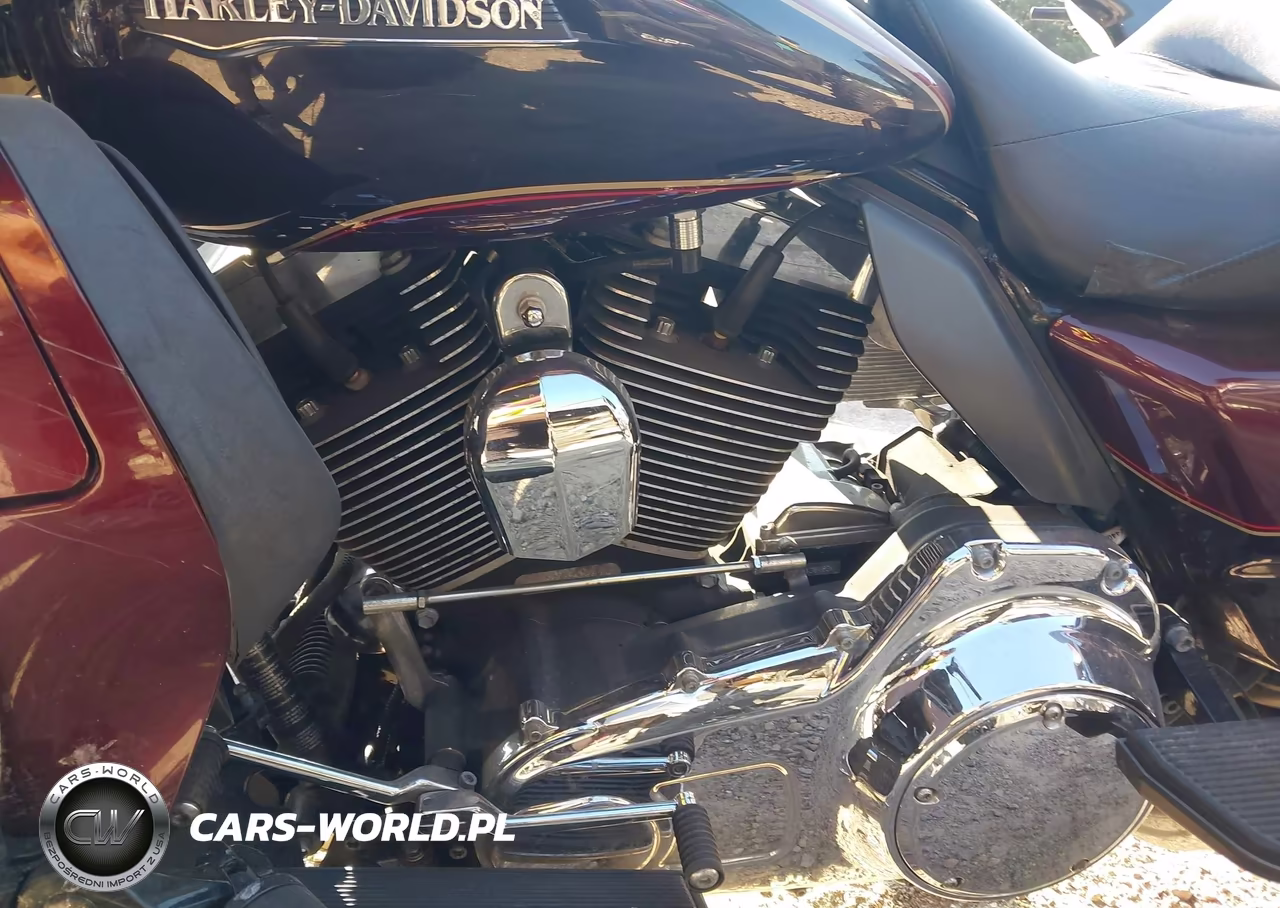 2015 Harley-Davidson Flhtcu Ultra Classic Electra Gld VIN:1HD1FCM13FB673691 - 9