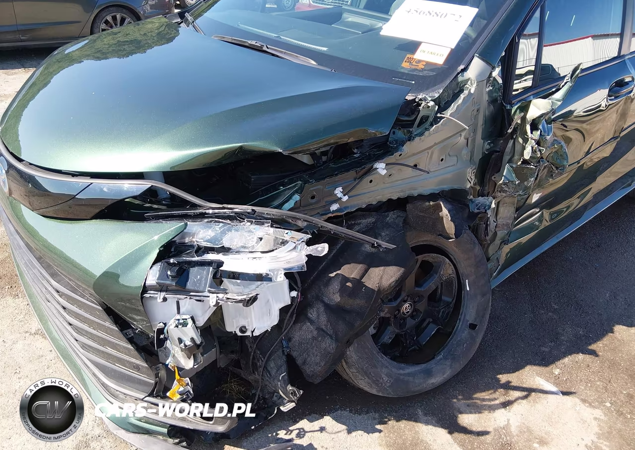 2025 Toyota Sienna Woodland Edition VIN:5TDCSKFC5SS192486 - 6