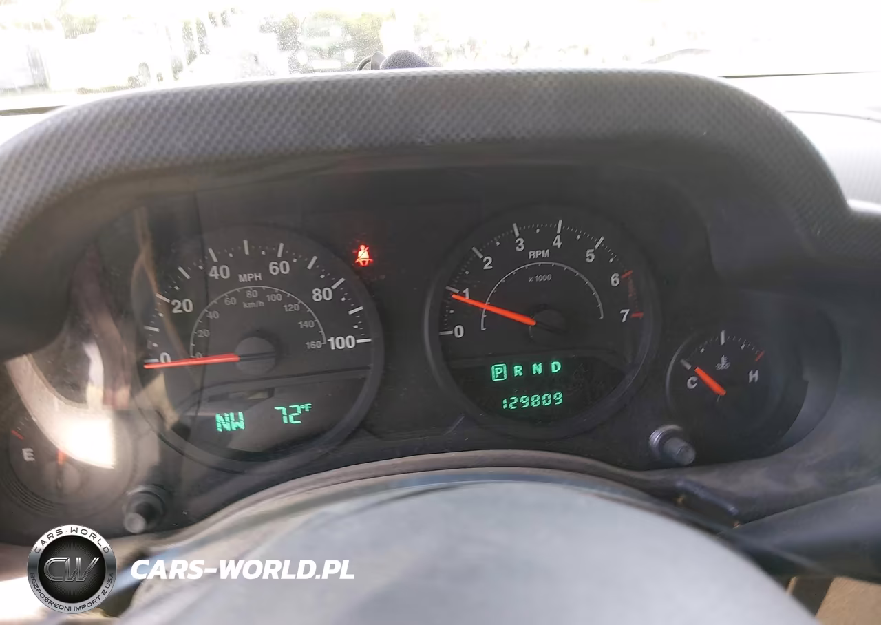 2008 Jeep Wrangler Unlimited X VIN:1J4GA39158L619528 - 7