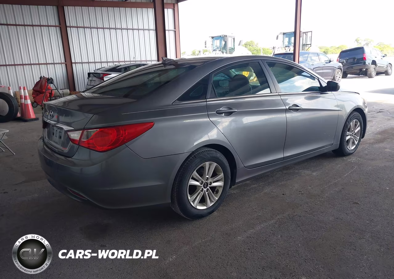 2012 Hyundai Sonata Gls VIN:5NPEB4AC4CH343286 - 4
