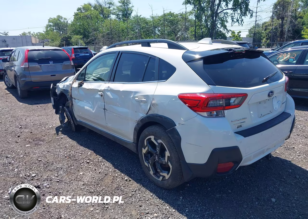 2022 Subaru Crosstrek Limited VIN:JF2GTHMC6N8216924 - 3