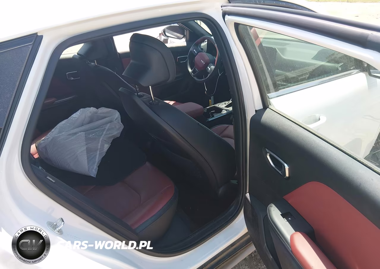 2026 Kia K4 Gt-Line VIN:3KPFW4DE2TE269148 - 8