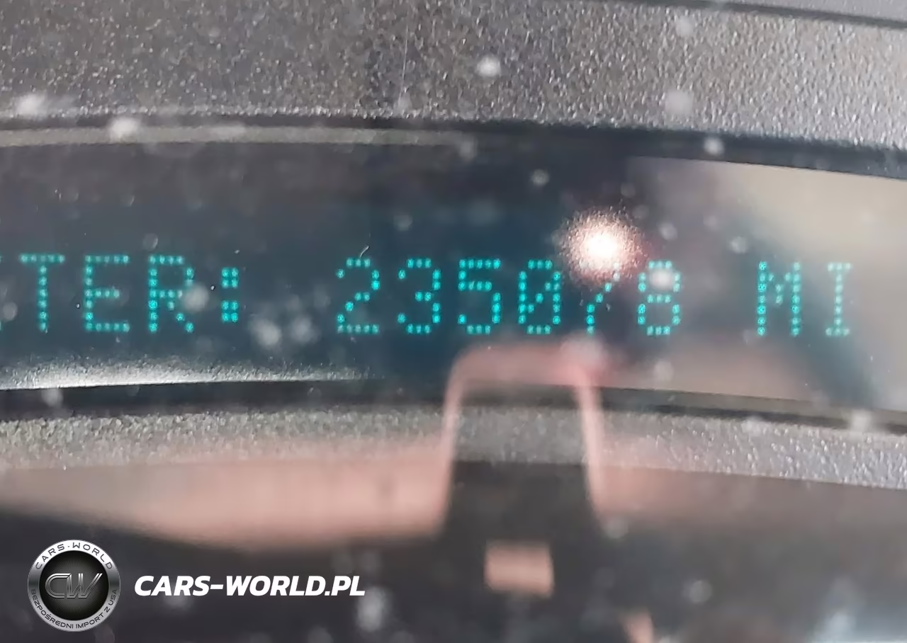 2004 Chevrolet Suburban 1500 Ls VIN:1GNFK16ZX4J331580 - 15