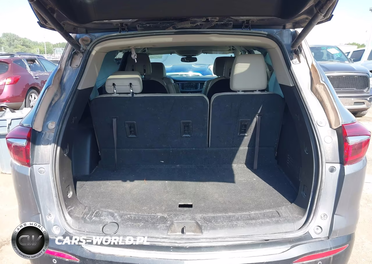 2018 Buick Enclave Essence VIN:5GAERBKW5JJ248542 - 17