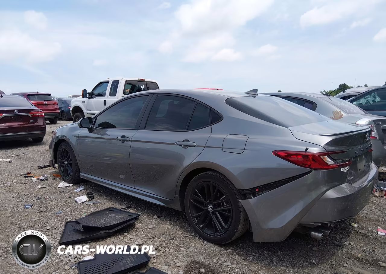 2025 Toyota Camry Se VIN:4T1DAACK5SU618732 - 3