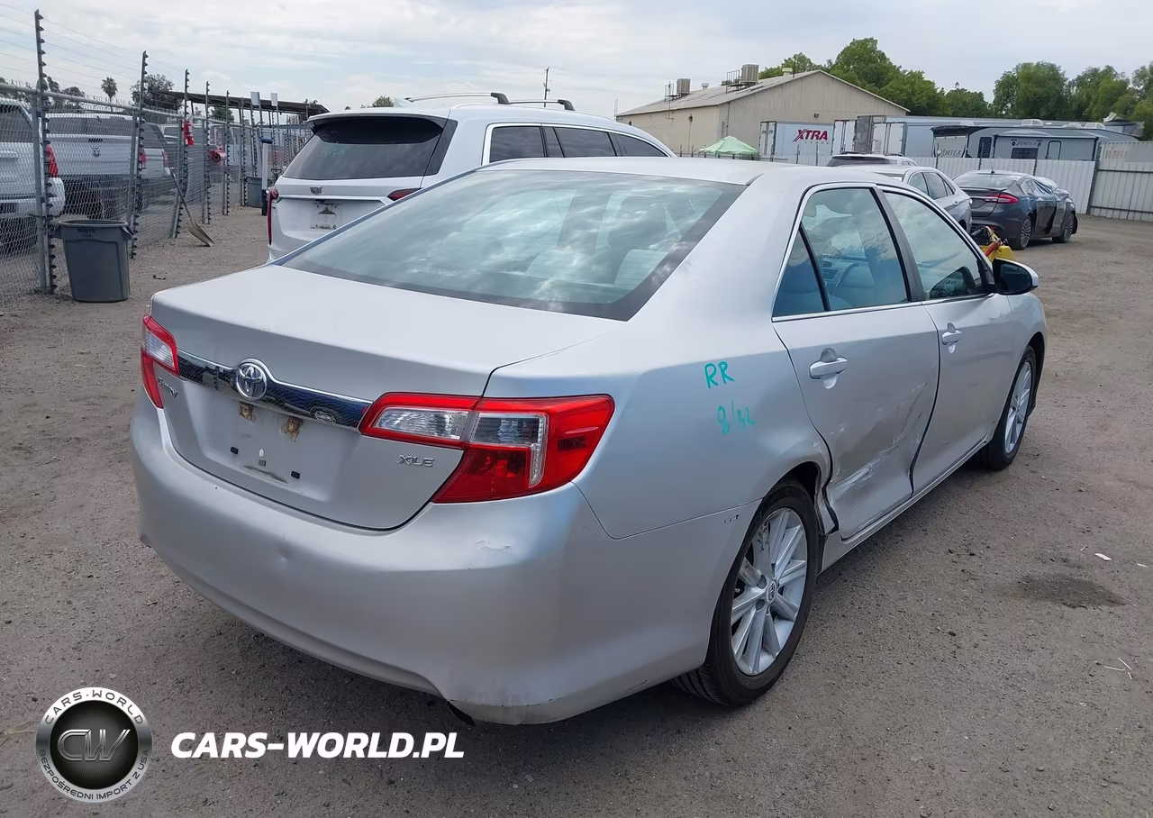 2012 Toyota Camry Xle VIN:4T4BF1FK7CR234348 - 4