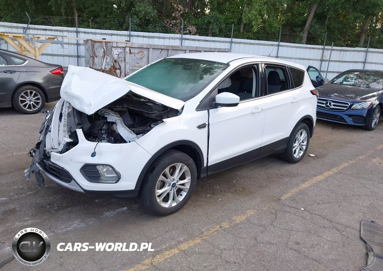 2017 Ford Escape Se VIN:1FMCU0GD3HUB03827 - 2