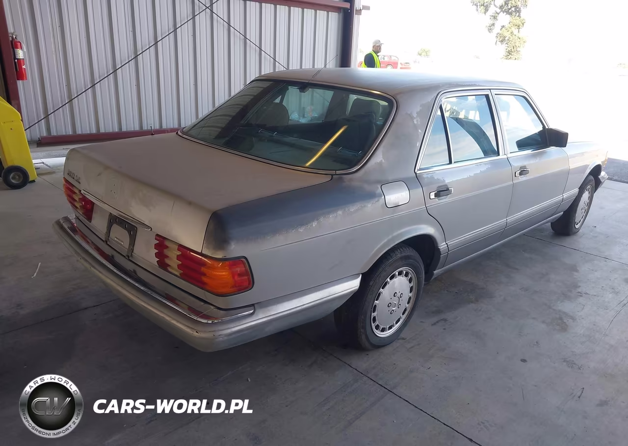 1991 Mercedes-Benz 300 Se VIN:WDBCA24D5MA574319 - 4