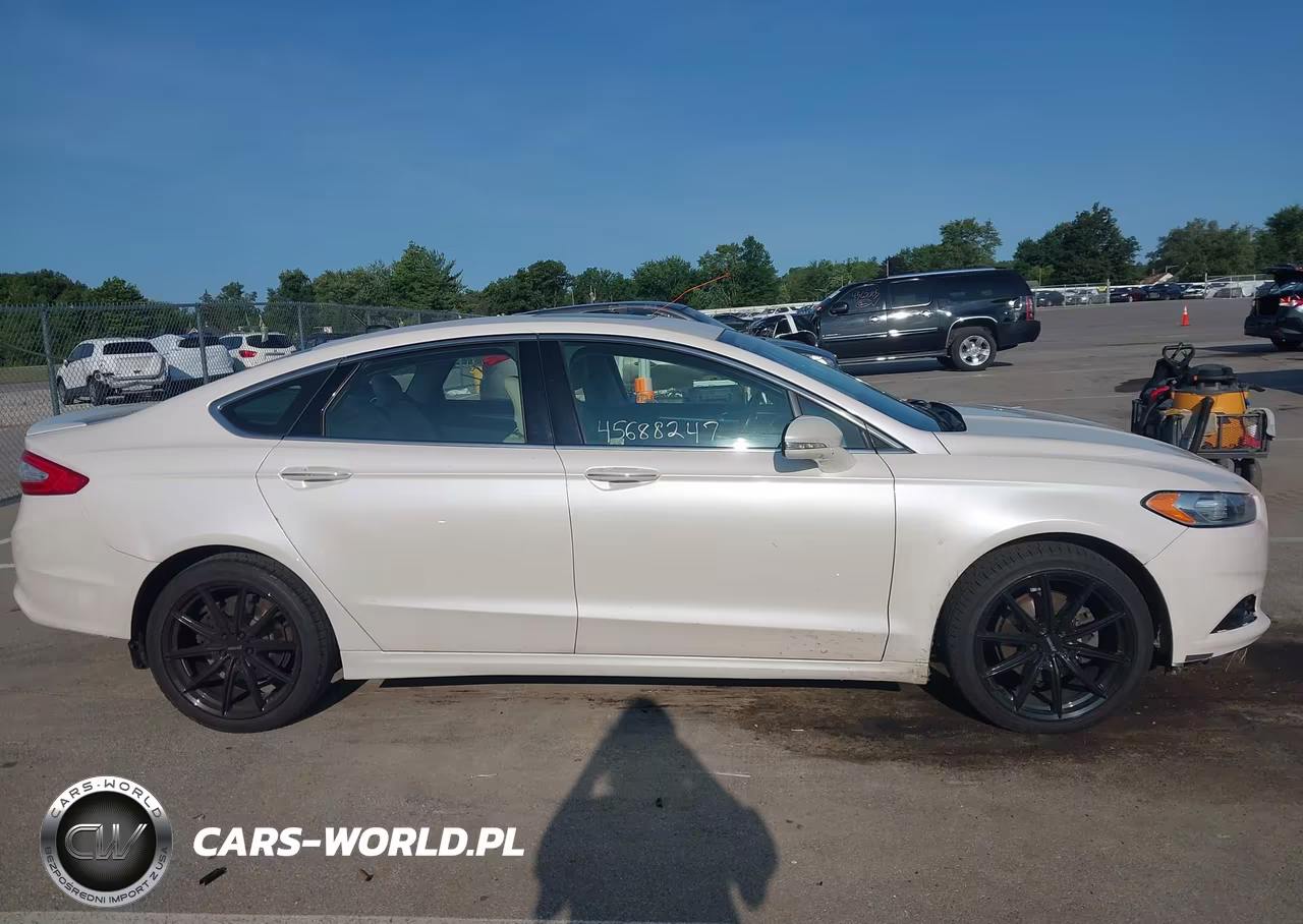 2015 Ford Fusion Titanium VIN:3FA6P0K92FR136050 - 13