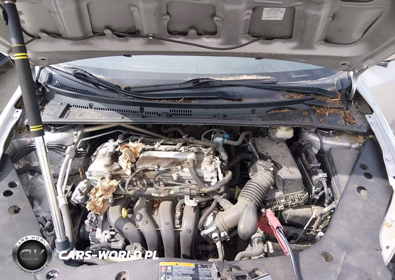 2018 Toyota Corolla Le VIN:5YFBURHE7JP752514 - 10