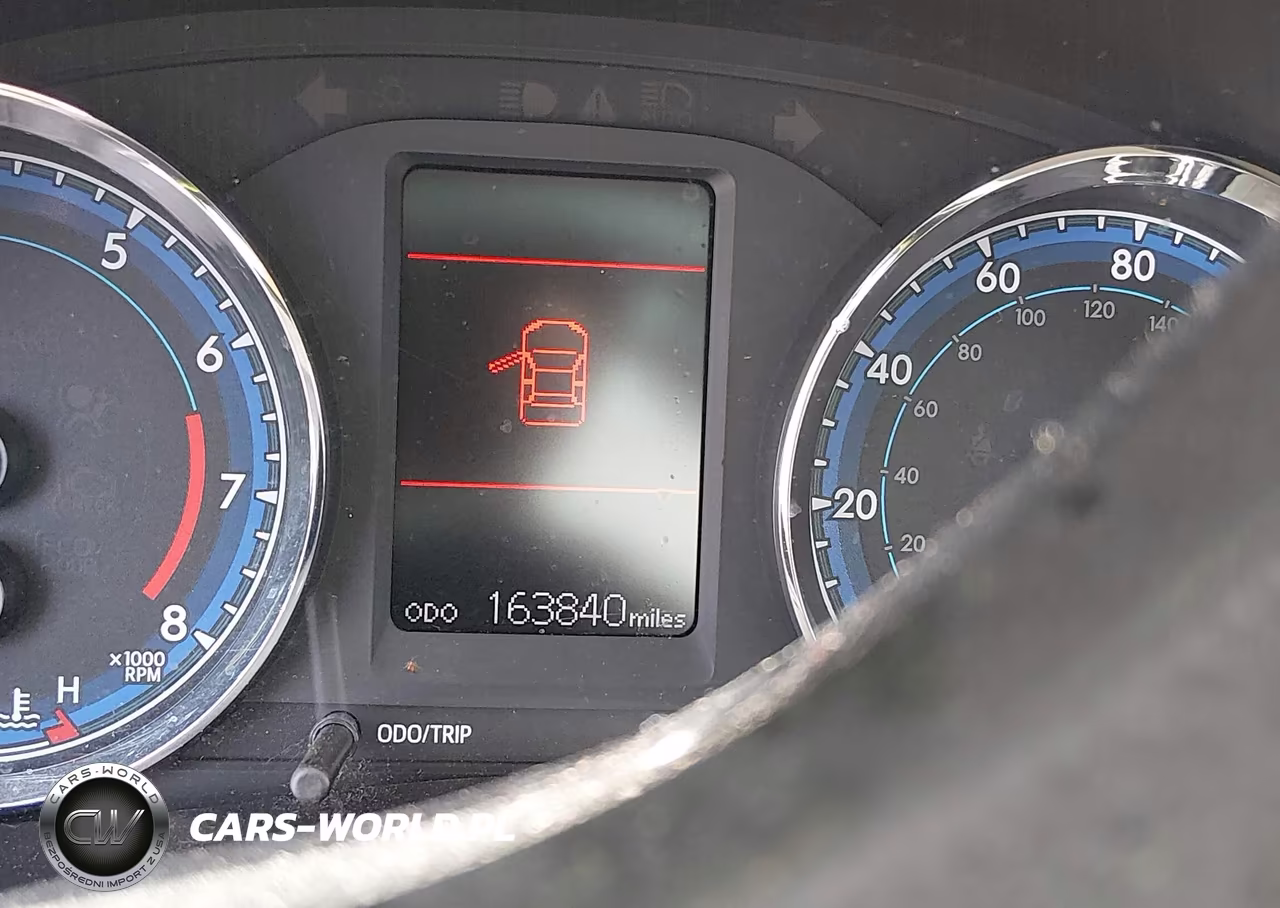 2018 Toyota Corolla Le VIN:5YFBURHE7JP752514 - 7