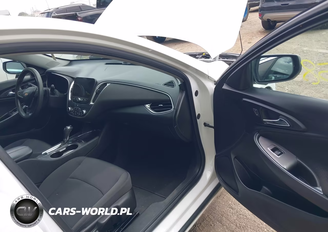 2019 Chevrolet Malibu Lt VIN:1G1ZD5ST9KF168969 - 5