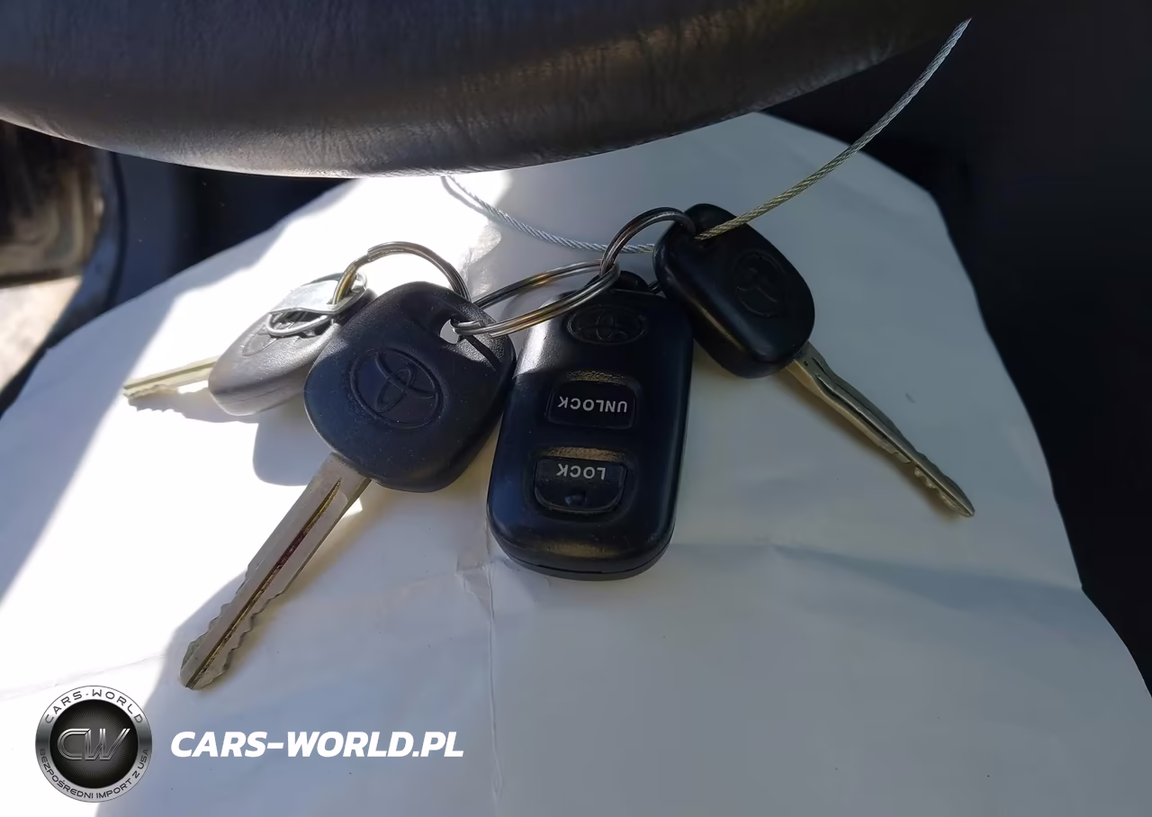 2005 Toyota Corolla Le VIN:1NXBR32E25Z397621 - 11