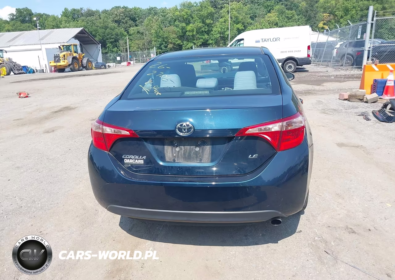 2019 Toyota Corolla Le VIN:2T1BURHE6KC176190 - 17