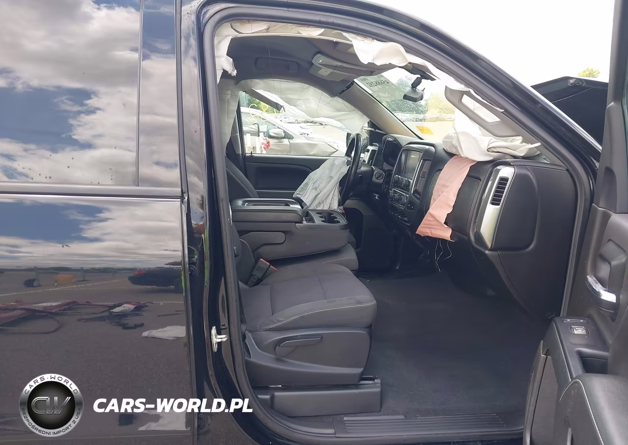 2018 Chevrolet Silverado 1500 1Lt VIN:3GCUKREC1JG638693 - 5