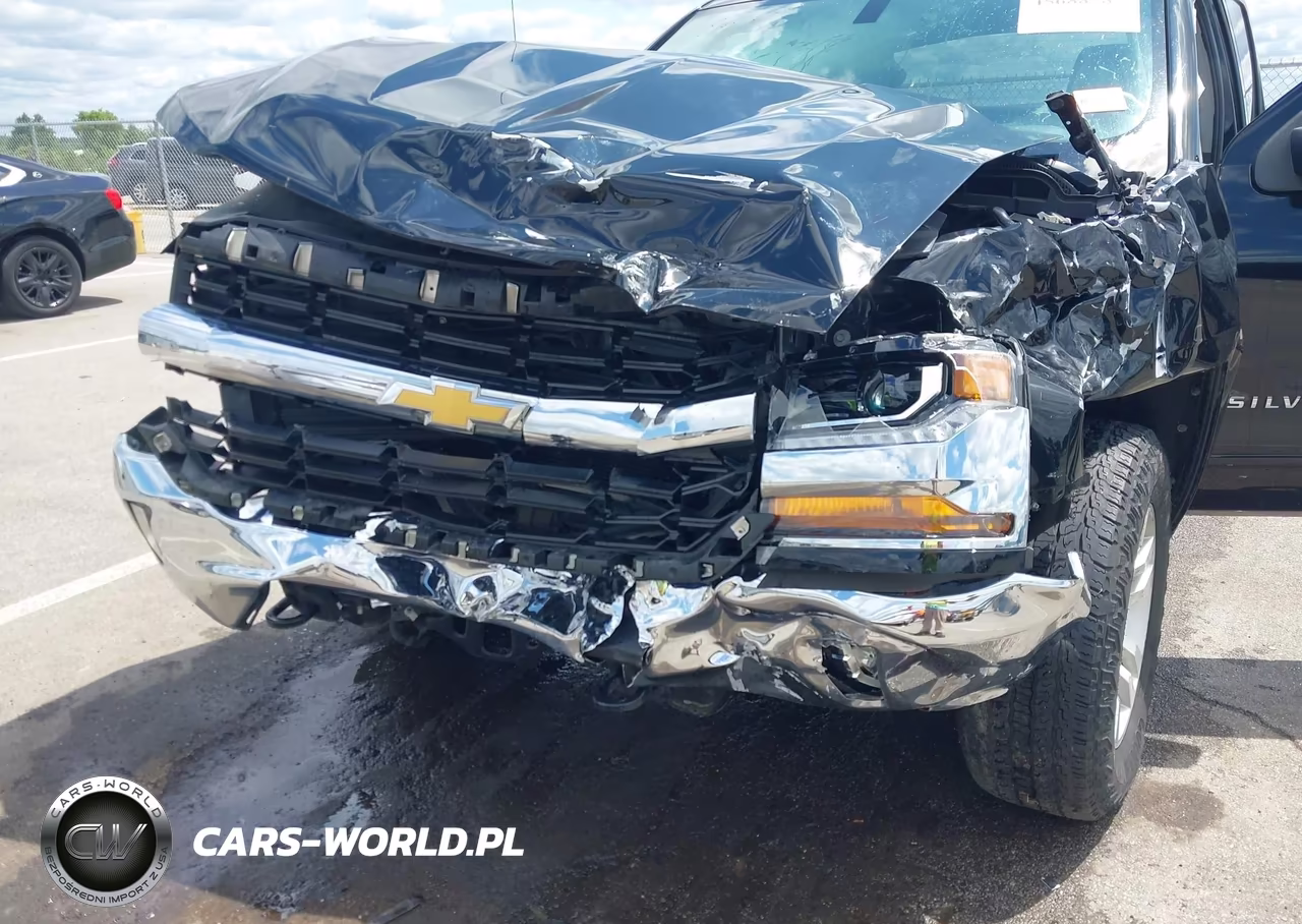 2018 Chevrolet Silverado 1500 1Lt VIN:3GCUKREC1JG638693 - 6