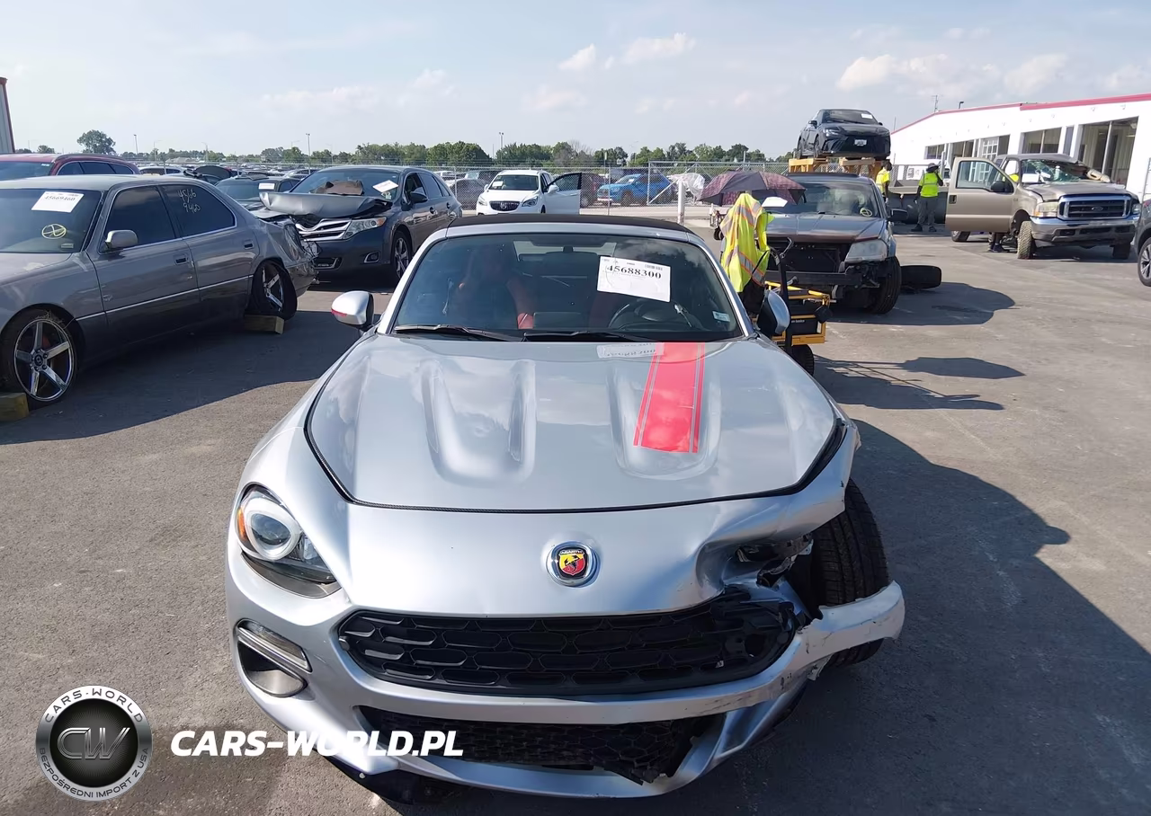 2019 Fiat 124 Spider Classica VIN:JC1NFAEK4K0141903 - 12